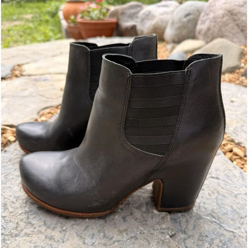 Kork Ease Shirome Chelsea Bootie Women Size 7.5 M Black Leather Ankle Boot